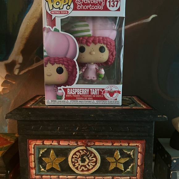 Funko Pop! Retro Toys Raspberry Tart Figure - Pink and Green 137 - Picture 2 of 10